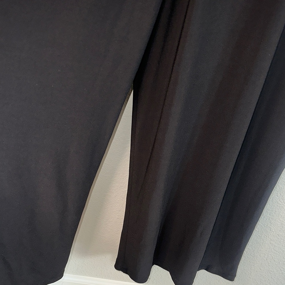 Adrianna Papell Elegant Black Long Sleeve Jumpsuit - Picture 6 of 8